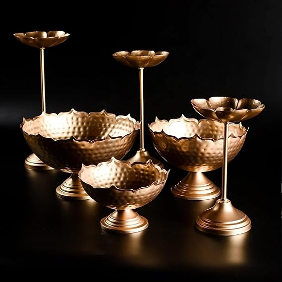 Taj Bowl Hammered Urli Candle Stand